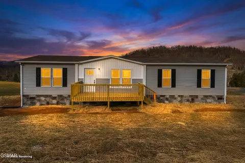 1111 Stanley Valley Rd, Rogersville, TN 37857