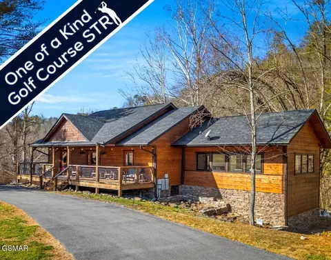139 Martha Mccarter Rd, Gatlinburg, TN 37738
