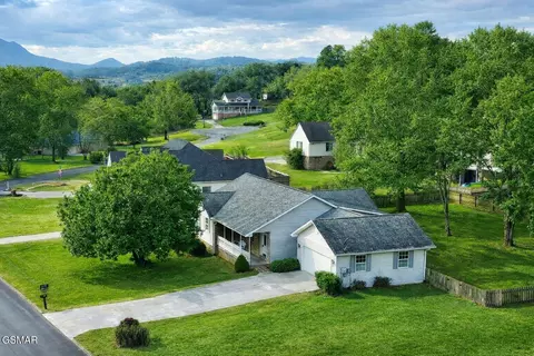 913 Columbine Lea, Sevierville, TN 37862