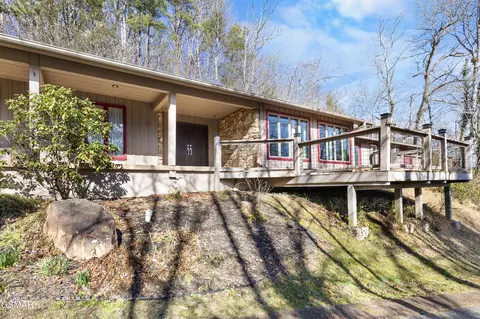 333 Gatlin Dr, Gatlinburg, TN 37738