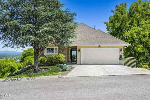 450 Maggie Mack Ln, Sevierville, TN 37862