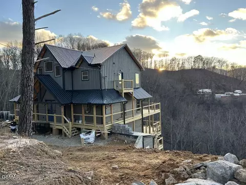 3209 Emerald Springs Loop, Sevierville, TN 37862