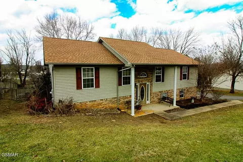 1645 Jasmine Trl, Sevierville, TN 37862
