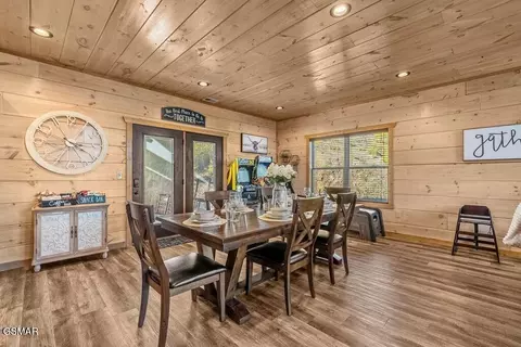 Dining - 1663 Falls Way, Pigeon Forge, TN 37863 photo 4 of 4