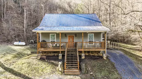 4876 Pearl Valley Rd, Sevierville, TN 37876