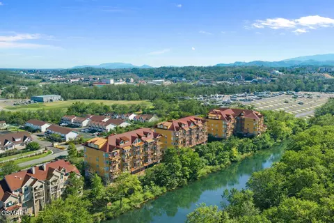 527 River Place Way, Sevierville, TN 37862