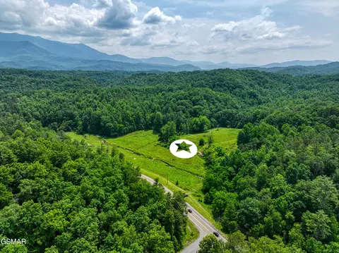 1 Birds Creek Rd # A, Gatlinburg, TN 37738