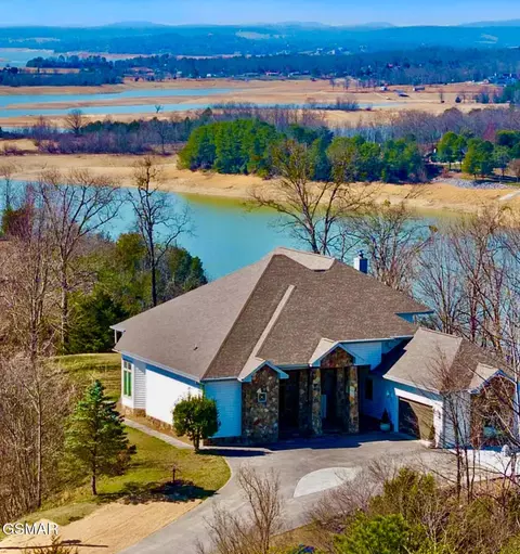 3467 Caywood Rd, Dandridge, TN 37725