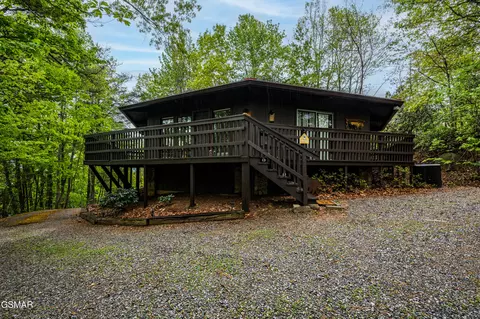 1923 E Arolla Ct, Gatlinburg, TN 37738