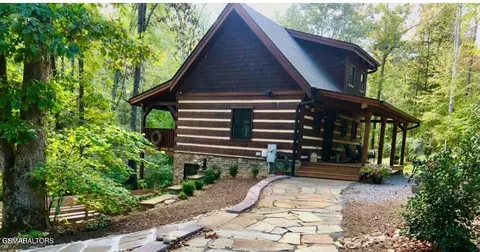 151 Flynn Rd, Walland, TN 37886