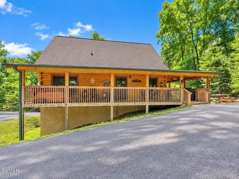 2528 Fleming Way, Sevierville, TN 37876