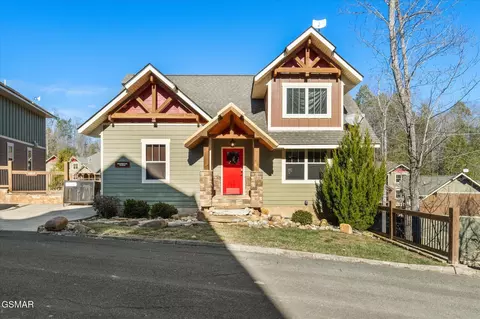 712 Still Hill Way, Gatlinburg, TN 37738