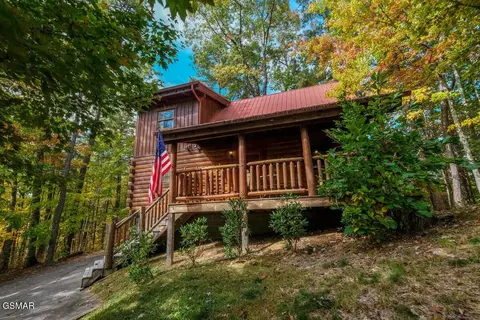 1509 Sky View Dr, Sevierville, TN 37876