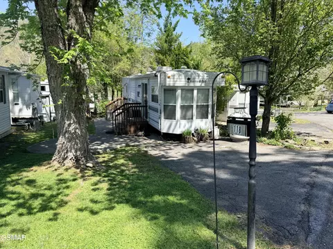 4229 E Pkwy #118, Gatlinburg, TN 37738