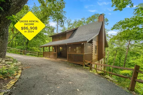 3342 Twin City Way, Pigeon Forge, TN 37863