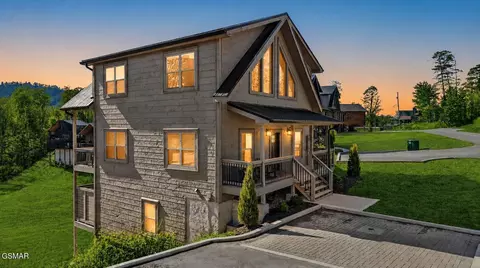 2872 Sequoia Rd, Pigeon Forge, TN 37863