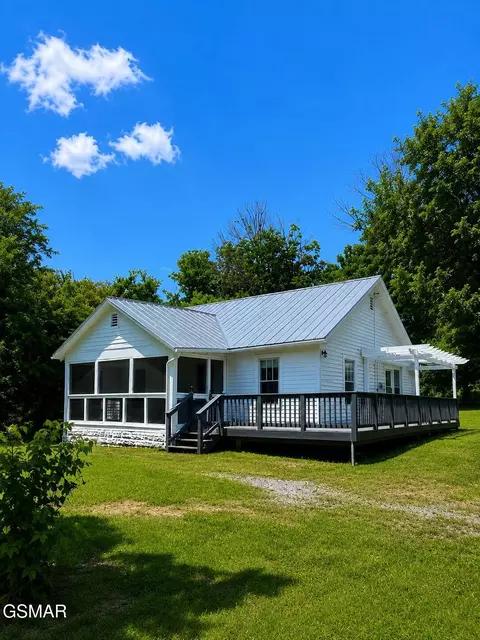 1825 Newman Town Rd, Sevierville, TN 37862
