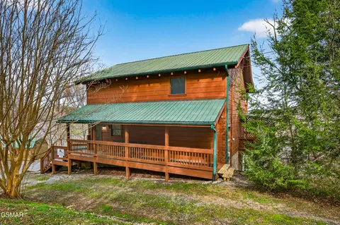 2613 Willow Heights Way, Sevierville, TN 37876