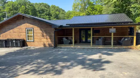 1019 Whites School Rd, Sevierville, TN 37876