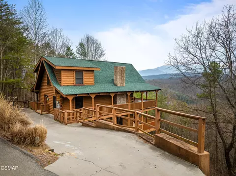 1910 E Mountain View Way, Sevierville, TN 37862