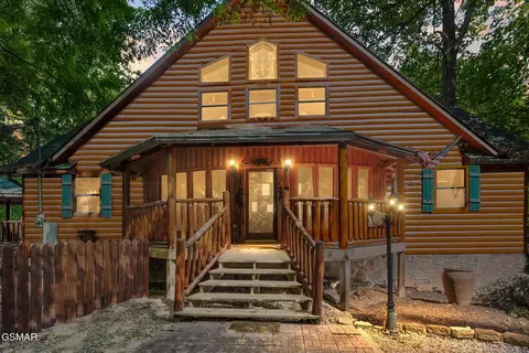 3280 Balsam Slopes Rd, Sevierville, TN 37862