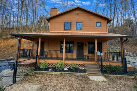 1170 Cole Ln, Gatlinburg, TN 37738