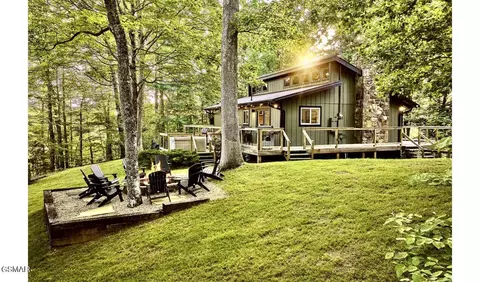 3843 Heavens View Ln, Sevierville, TN 37876