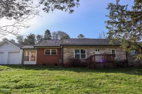 957 Thorngrove Pike, Strawberry Plains, TN 37871