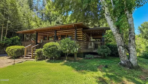 4424 4428 Grindstone Ridge Rd, Pigeon Forge, TN 37863
