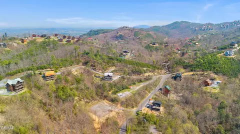 1923 Walker Trl, Sevierville, TN 37876