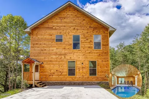 3846 Katelyns Ln, Sevierville, TN 37876