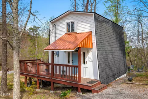 1638 S Mountain View Rd, Sevierville, TN 37876