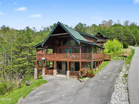 1984 E Mountain View Way, Sevierville, TN 37862