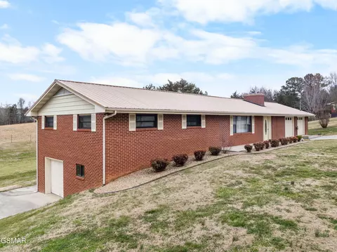 1423 Emily Dr, Sevierville, TN 37876