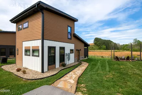 984 Goose Gap Rd, Sevierville, TN 37876