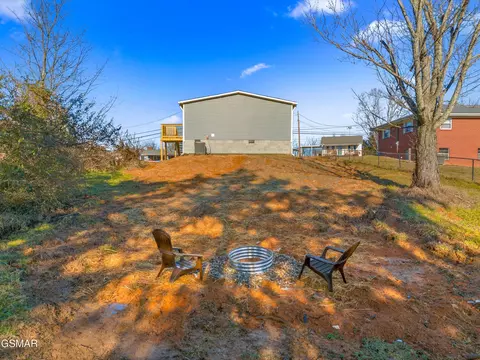 614 E Barton Ridge Rd, Greeneville, TN 37745 photo 7