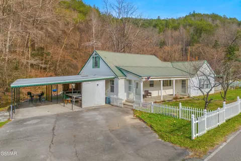 3226 Big Creek Rd, Hartford, TN 37753