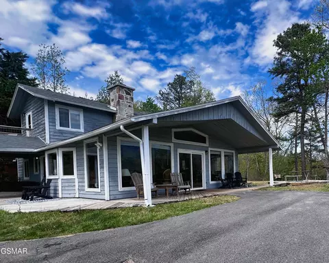 1030 Fox Tail Trl, Gatlinburg, TN 37738