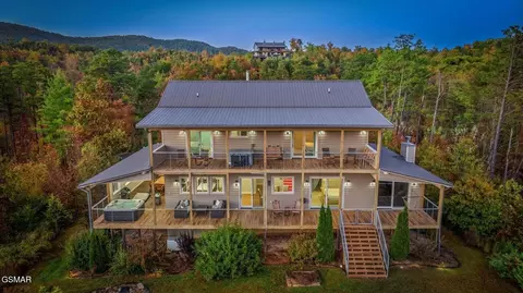 345 Branam Hollow Rd, Gatlinburg, TN 37738