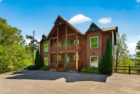 1932 Thistle Thorn Trl, Sevierville, TN 37876