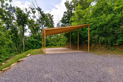 449 Troy Dr, Pigeon Forge, TN 37863