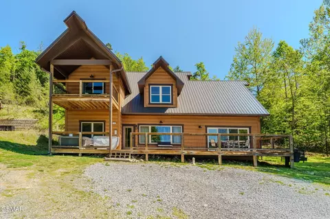 4228 Wears Valley Rd, Sevierville, TN 37862