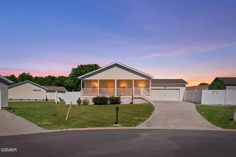 1514 Julia Allison Dr, Sevierville, TN 37876