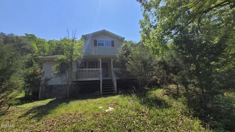 263 W Price Rd, Dandridge, TN 37725