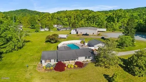 5208 John Hall Rd, Knoxville, TN 37920