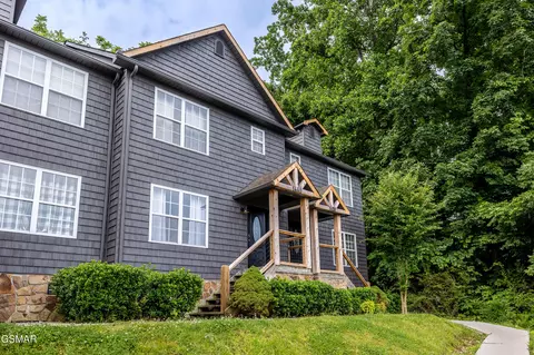 1440 William Holt Blvd, Sevierville, TN 37862