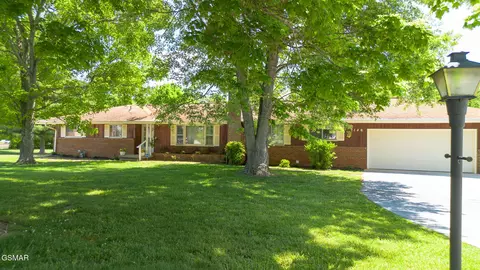1146 Mountain View Dr, New Market, TN 37820