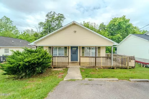167 Red Bud Ln, Sevierville, TN 37876
