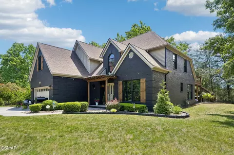 704 Blue Dun Ct, Pigeon Forge, TN 37863