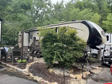 4229 E Pkwy #281, Gatlinburg, TN 37738